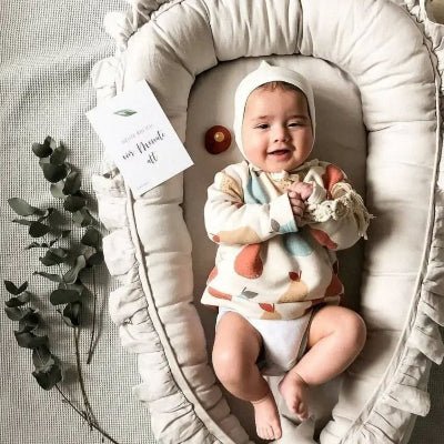 cocon-bebe-glamour-souriant