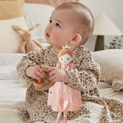 doudou bébé fille reine rose bras fille