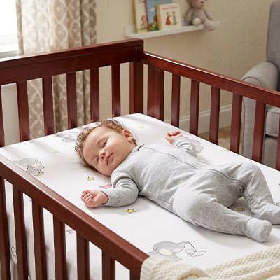 Drap housse lit bébé elephant