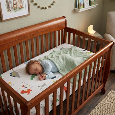 Drap housse lit bébé lit barreau bois