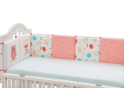 tour de lit bébé fille dans lit