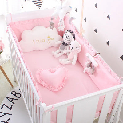 tour de lit bébé rose pastel douceur