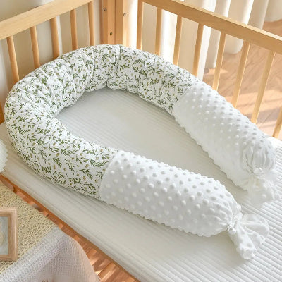 tour de lit pour bebe sur lit barreau